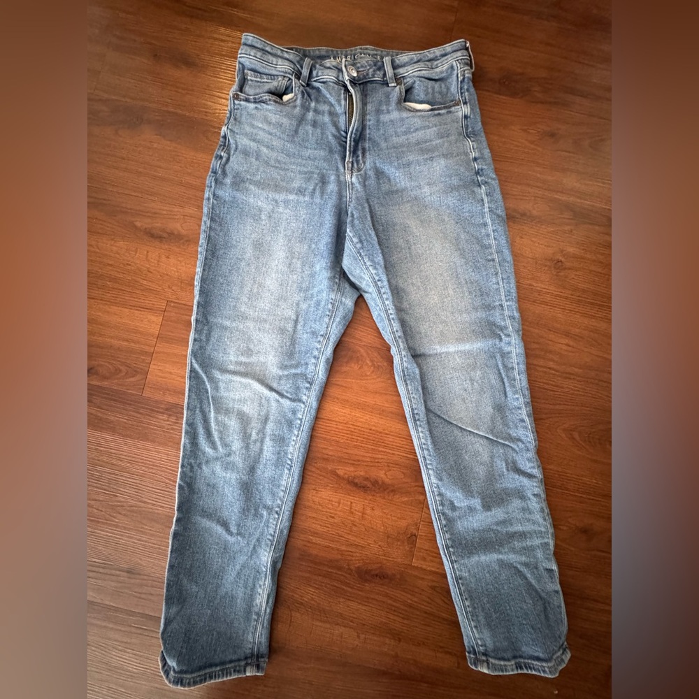 American Eagle Outfitters Medium Wash Straight Leg Stretch Jeans